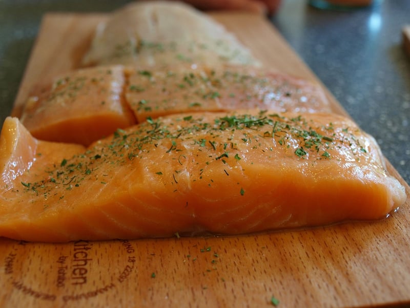 Baked Salmon with Dill Sauce